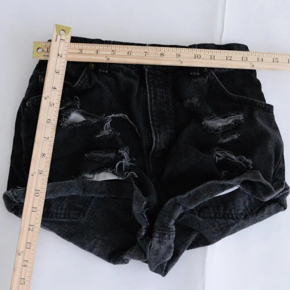 Vintage Levi's Orange Tag Distressed Relaxed Fit Cut Off Shorts Model 15951 10 - Picture 2 of 11